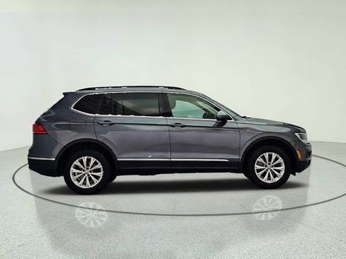 Used 2018 Volkswagen Tiguan SEL AWD/4WD image 7