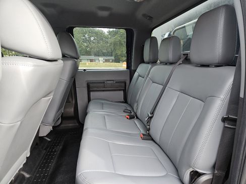 Used 2011 Ford F450 XL w/ PWR Equipment Group image 27