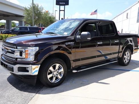 Used 2018 Ford F150 XLT w/ Equipment Group 302A Luxury RWD image 3