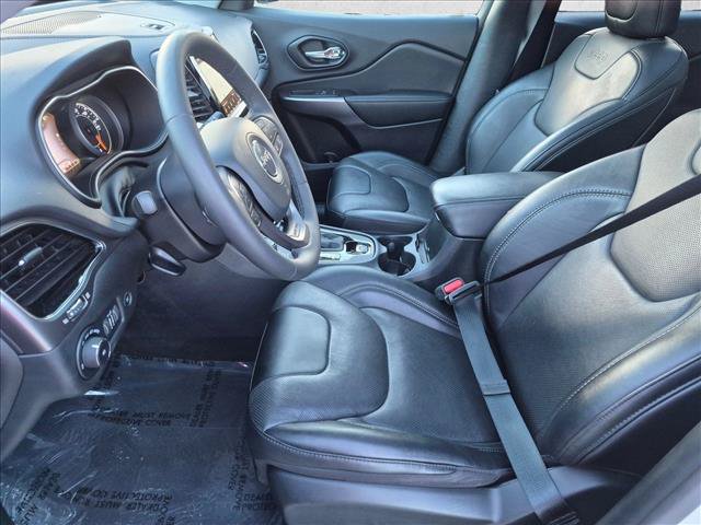 Used 2022 Jeep Cherokee Limited w/ Elite Package AWD/4WD image 16