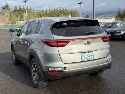 Used 2022 Kia Sportage LX image 6