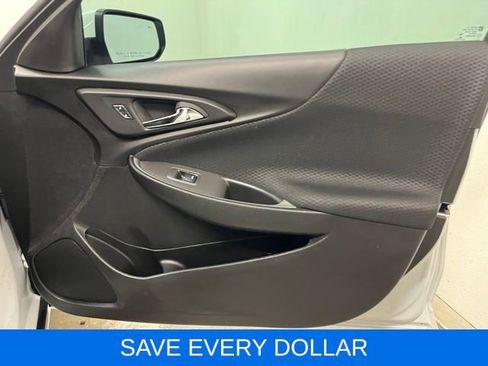 Used 2024 Chevrolet Malibu RS FWD image 24