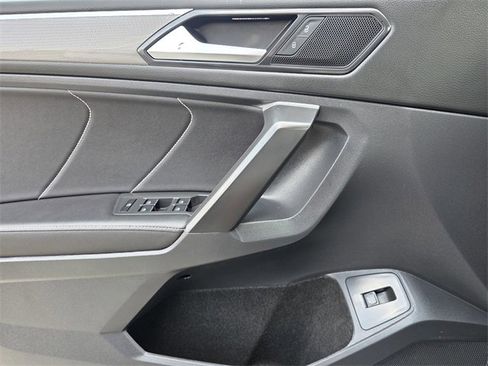 Used 2024 Volkswagen Tiguan SE R-Line image 20