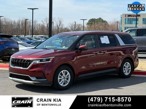 Used 2022 Kia Carnival LX FWD image 3