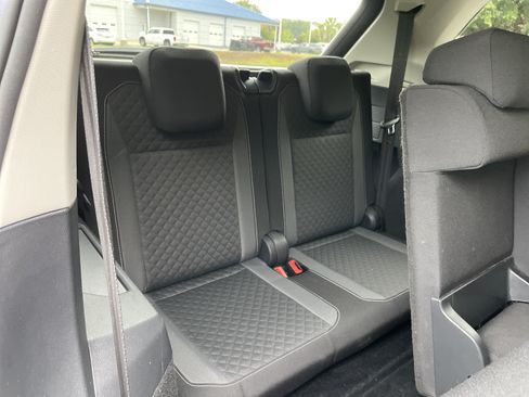 Used 2021 Volkswagen Tiguan S FWD image 29
