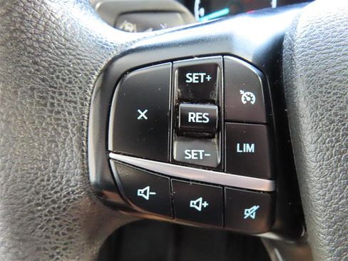 Used 2023 Ford Transit 250 Low Roof AWD image 22