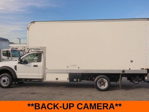 Used 2017 Ford F550 2WD Regular Cab Super Duty image 5