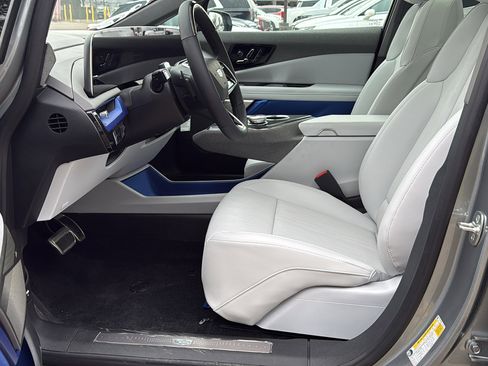 New 2026 Cadillac Optiq Luxury 2 image 8