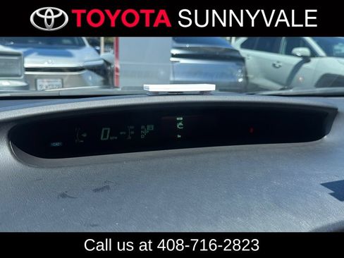 Used 2015 Toyota Prius Two FWD image 3