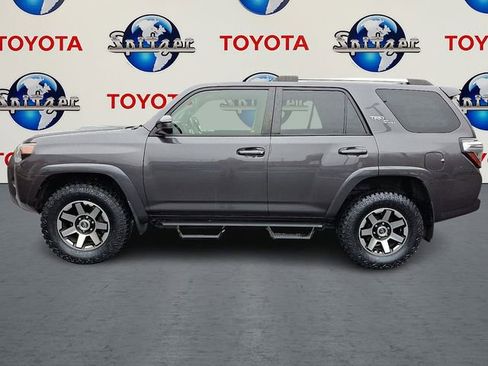 Certified 2018 Toyota 4Runner TRD Off-Road image 4