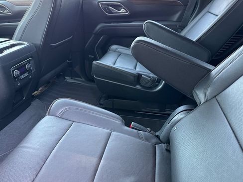 Used 2023 Chevrolet Tahoe High Country w/ LPO, Illumination Package AWD/4WD image 13