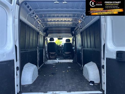 Used 2023 RAM ProMaster 2500 FWD image 10