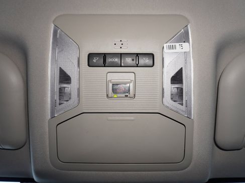 Used 2024 Toyota RAV4 LE image 19