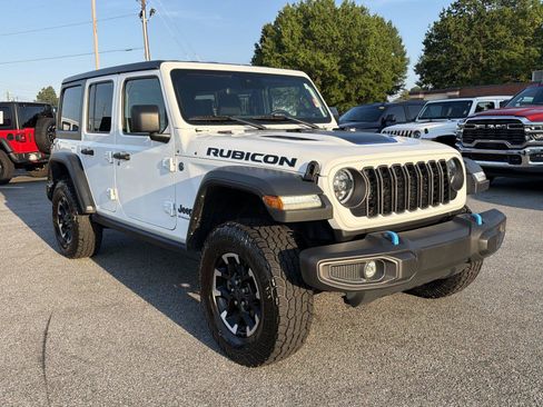 Used 2024 Jeep Wrangler Unlimited Rubicon 4xe AWD/4WD image 3