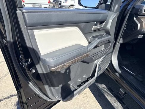 Used 2024 Toyota Tacoma Limited w/ Limited Package (LT) image 19