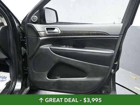 Used 2012 Jeep Grand Cherokee Laredo AWD/4WD image 18