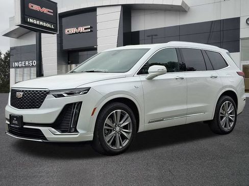 Used 2025 Cadillac XT6 Premium Luxury w/ LPO, Floor Liner Package AWD/4WD image 33