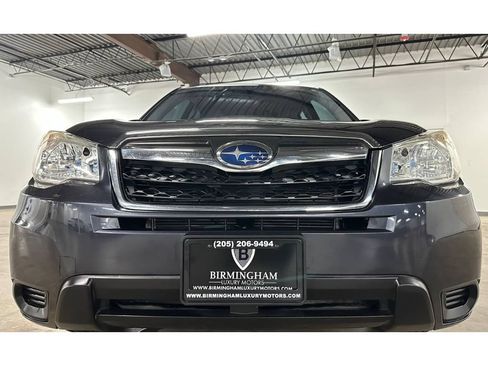 Used 2015 Subaru Forester 2.5i AWD/4WD image 3
