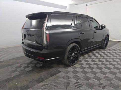 Used 2022 Cadillac Escalade Sport Platinum AWD/4WD image 9