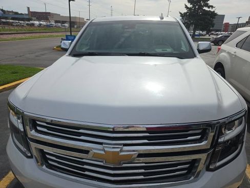 Used 2017 Chevrolet Tahoe Premier AWD/4WD image 2
