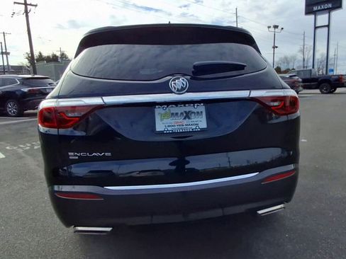Certified 2023 Buick Enclave Essence image 3