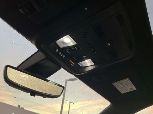 Used 2023 Cadillac XT6 Sport w/ Technology Package image 20