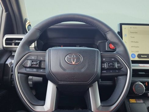 Used 2026 Toyota 4Runner TRD Off-Road Premium AWD/4WD image 30