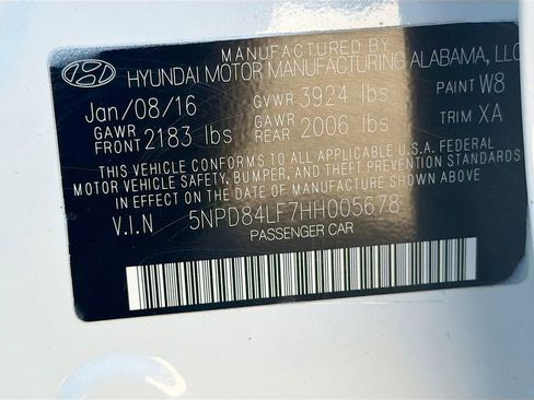 Used 2017 Hyundai Elantra SE image 33