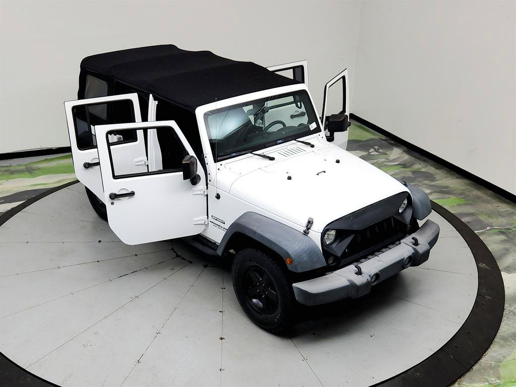 Used 2017 Jeep Wrangler Unlimited Sport w/ Max Tow Package AWD/4WD image 39