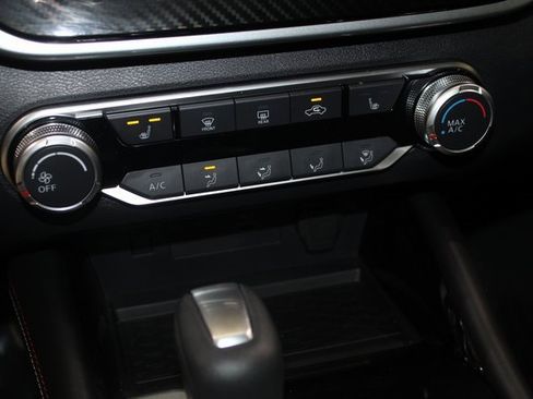 Used 2024 Nissan Altima 2.5 SR w/ SR Premium Package image 13