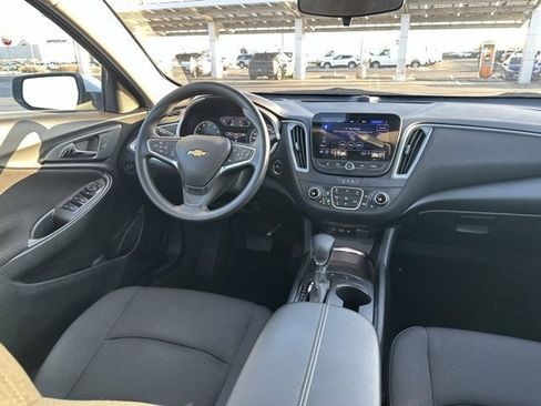 Used 2024 Chevrolet Malibu LT image 21
