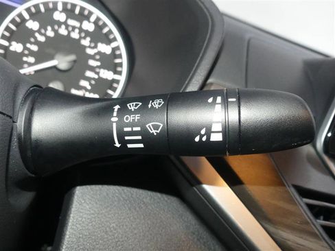 Used 2023 Nissan Altima 2.5 SV image 35