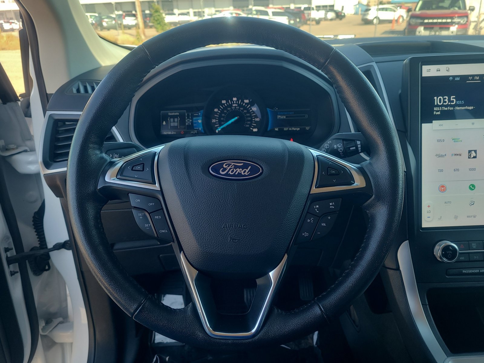 Used 2024 Ford Edge SEL AWD/4WD image 9
