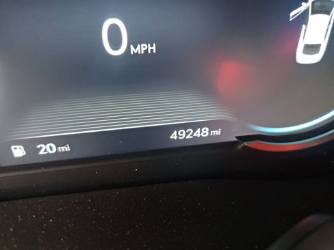 Used 2022 Genesis G70 3.3T image 11