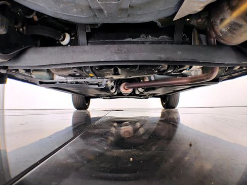 Used 2021 Hyundai Venue SEL image 11