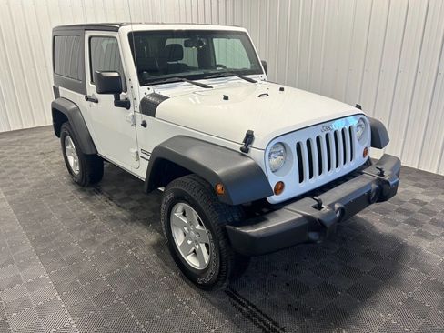 Used 2013 Jeep Wrangler Sport image 3