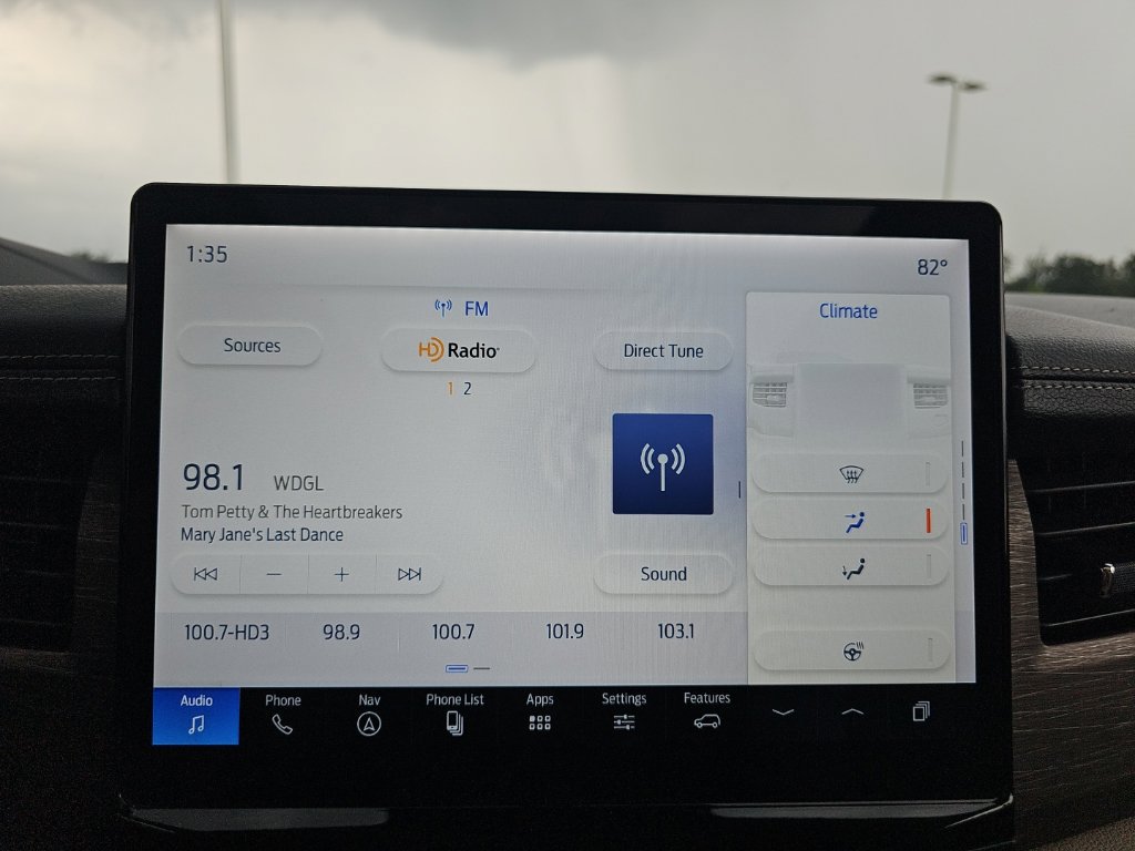 Used 2024 Ford Expedition Max Limited RWD image 39