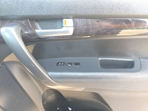 Used 2014 Kia Sorento LX FWD image 20