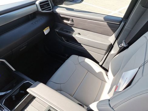 New 2026 Toyota Tundra SR5 image 12