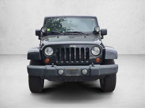 Used 2008 Jeep Wrangler Unlimited Sahara w/ Dual Top Group AWD/4WD image 2