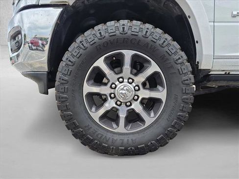 Used 2020 RAM 2500 Limited AWD/4WD image 9