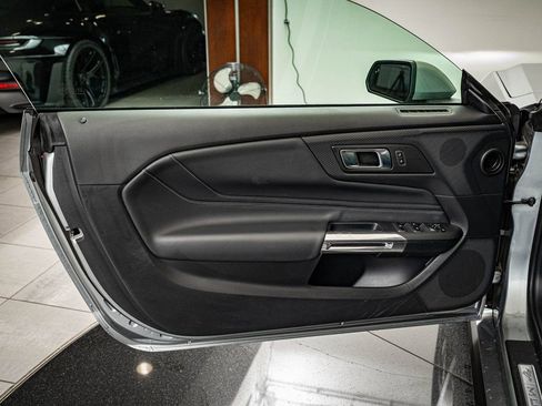 Used 2025 Ford Mustang Premium image 26