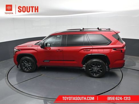 Used 2023 Toyota Sequoia Platinum AWD/4WD image 61
