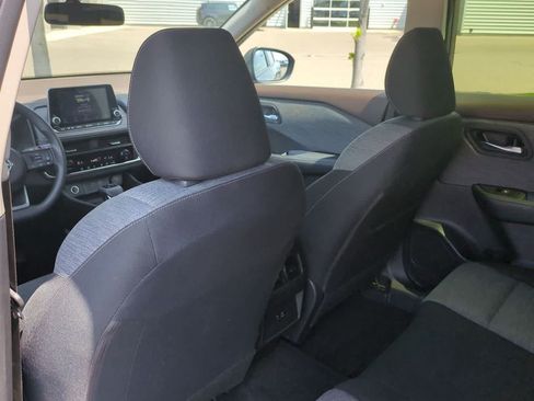 Used 2023 Nissan Rogue SV AWD/4WD image 16