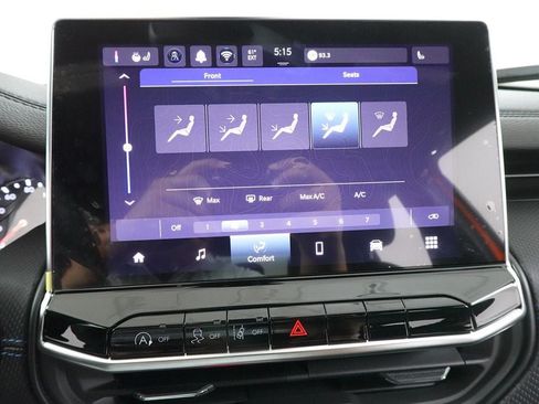 New 2026 Jeep Compass Latitude AWD/4WD image 18