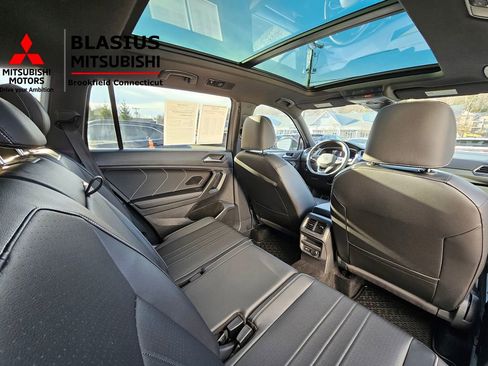 Used 2022 Volkswagen Tiguan SE R-Line image 23