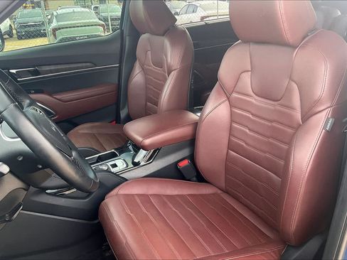 Certified 2024 Kia Telluride SX Prestige AWD/4WD image 10