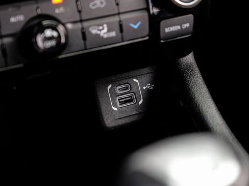 Used 2022 Jeep Compass Limited image 37