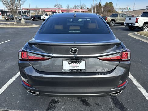 Used 2023 Lexus ES 350 w/ Premium Package image 9