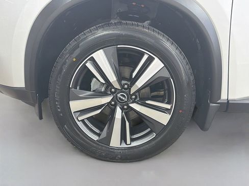 Used 2023 Nissan Rogue SL AWD/4WD image 32
